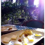 Milano فندق